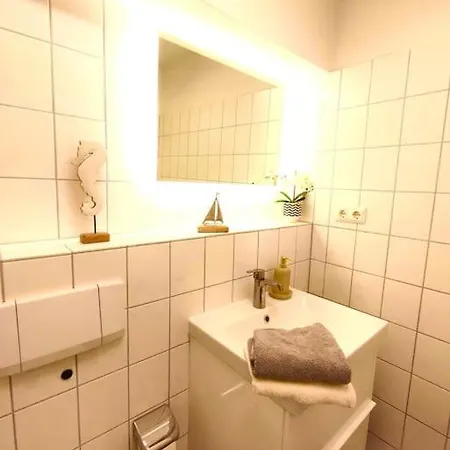 Neuwertige Wohnung In Top Lage Incl. Parkplatz Magdebourg Extérieur photo
