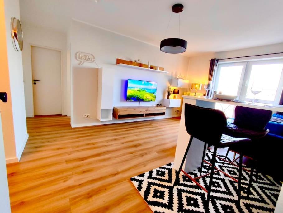 Neuwertige In Lage Incl. Parkplatz Appartement *